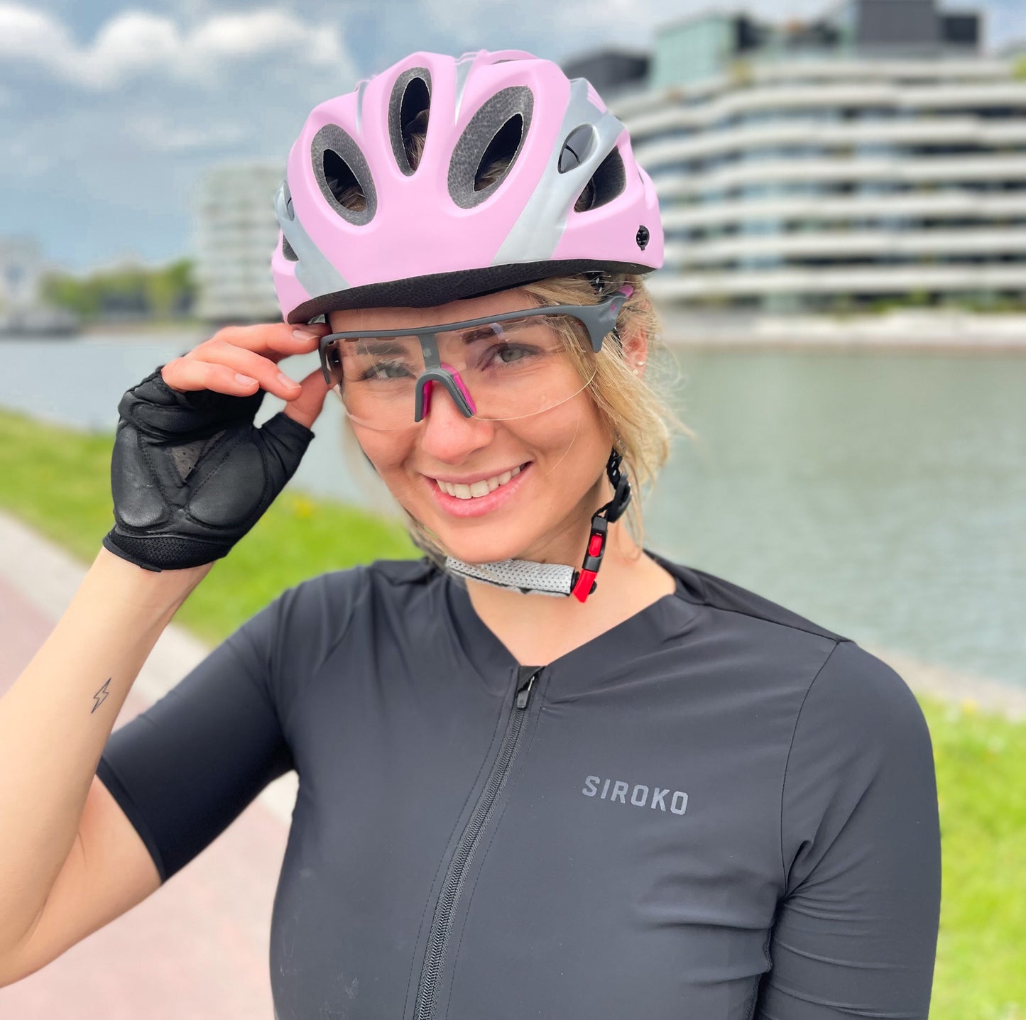 Fietshelm Dames - Mat Roze/grijs