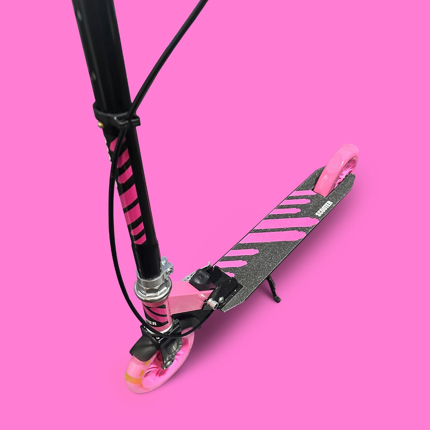 Stuntstep Meisjes Kinderstep - Step Zwart en Roze - Aluminium - tot 80 KG kopen online