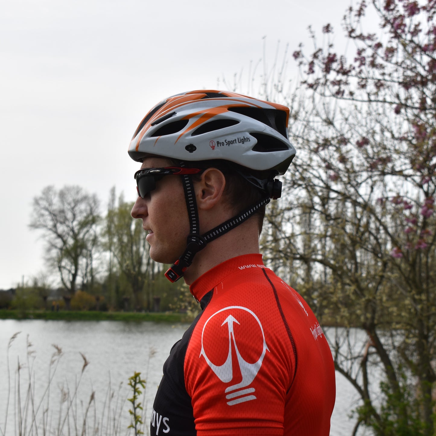 Fietshelm Pro Sport Lights Dames/Heren - Wit/Oranje Medium/Large
