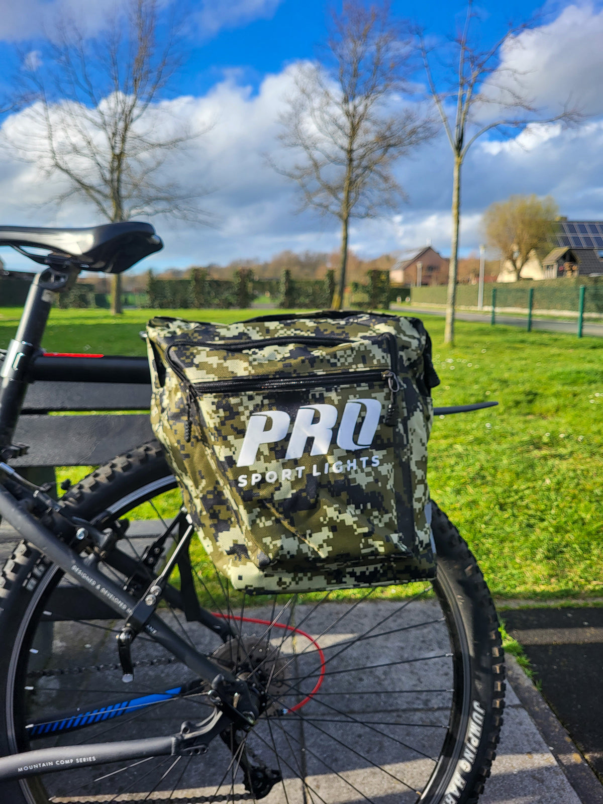 Pro Sport Lights dobbelte cykeltasker – armygrøn camouflage