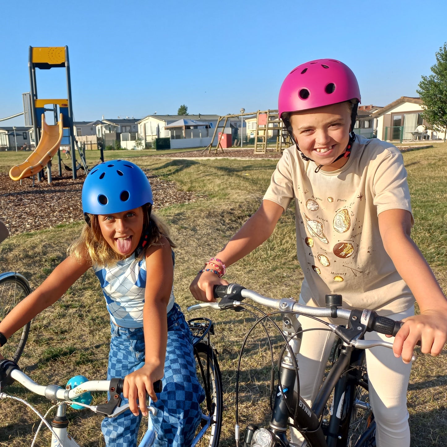 Children's bicycle helmet Matt Pink