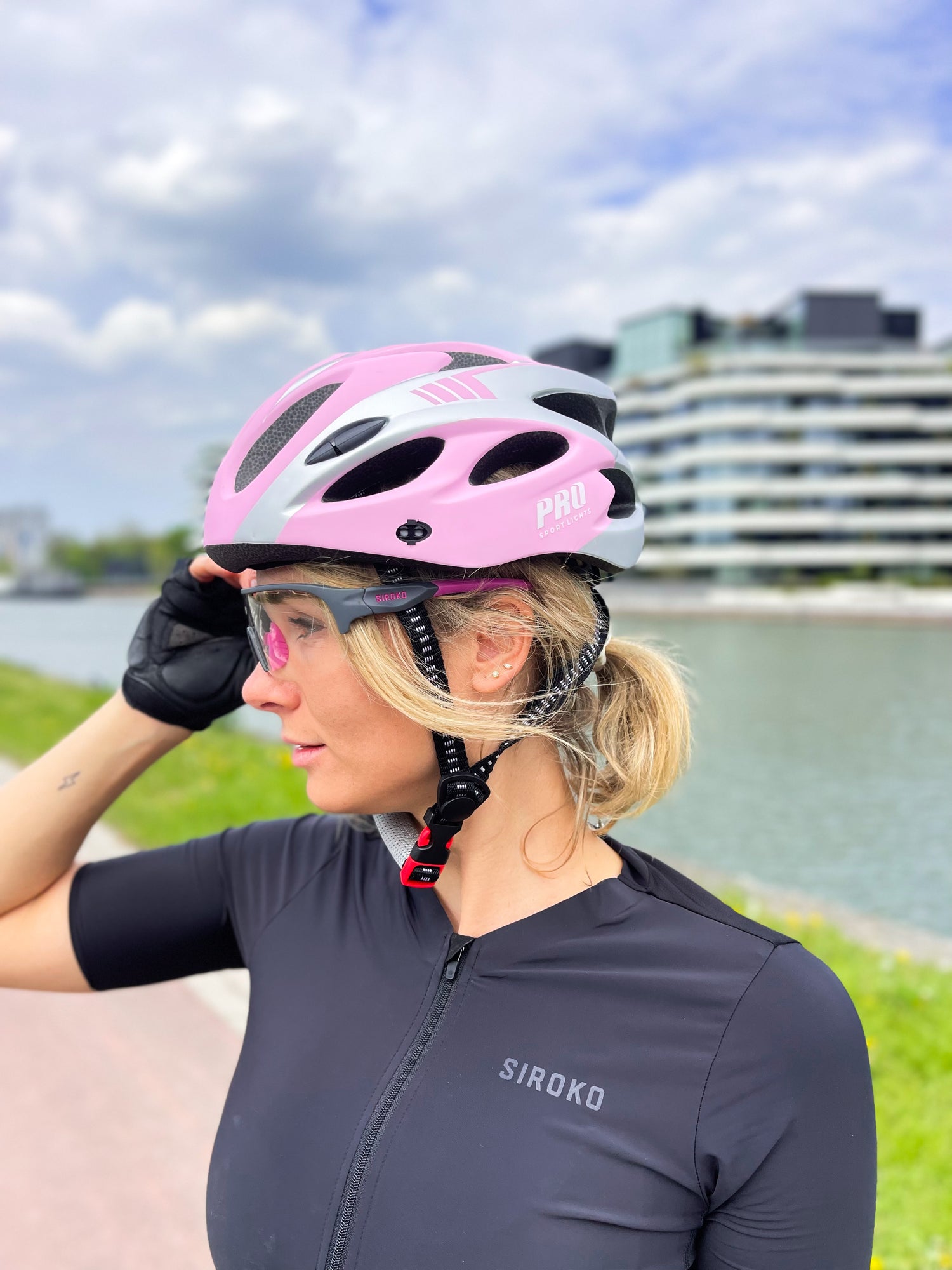 Lusofie 4 stuks helmmuts wave hoed kinderen satijnen fietsmuts onder helm beanie voetbal sport rieten running cap stretch fietshelm muts jongens meisjes kinderen, zwart, zilver, blauw, wijnrood, One Lusofie 4 stuks helmmuts wave hoed kinderen satijnen fietsmuts onder helm beanie voetbal sport rieten running cap stretch fietshelm muts jongens meisjes kinderen, zwart, zilver, blauw, wijnrood, One