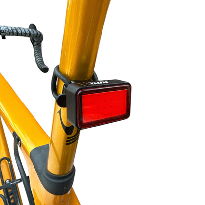 Pro Sport Lights LED-takavalo jarruanturilla – 125 lm, punainen