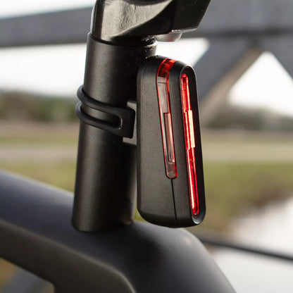 USB-C-takavalo liiketunnistimella – 20 COB-LEDiä