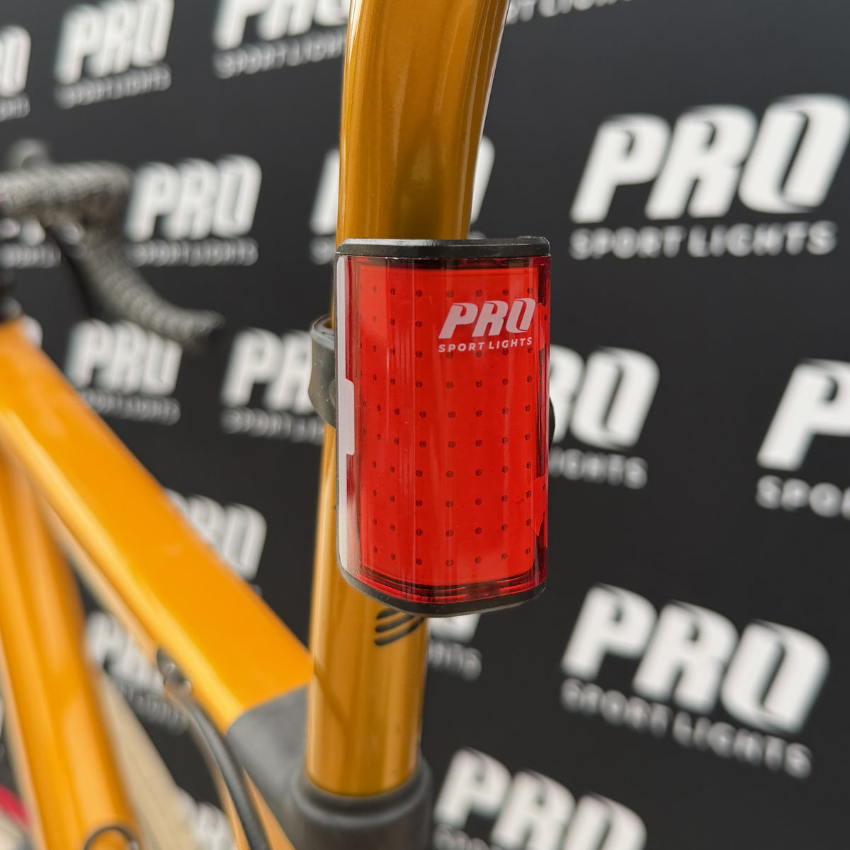 Luce posteriore bici LED 250 Lumen con batteria ricaricabile USB