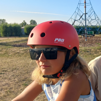 Pro Sport Lights lasten Skate-pyöräilykypärä – punainen