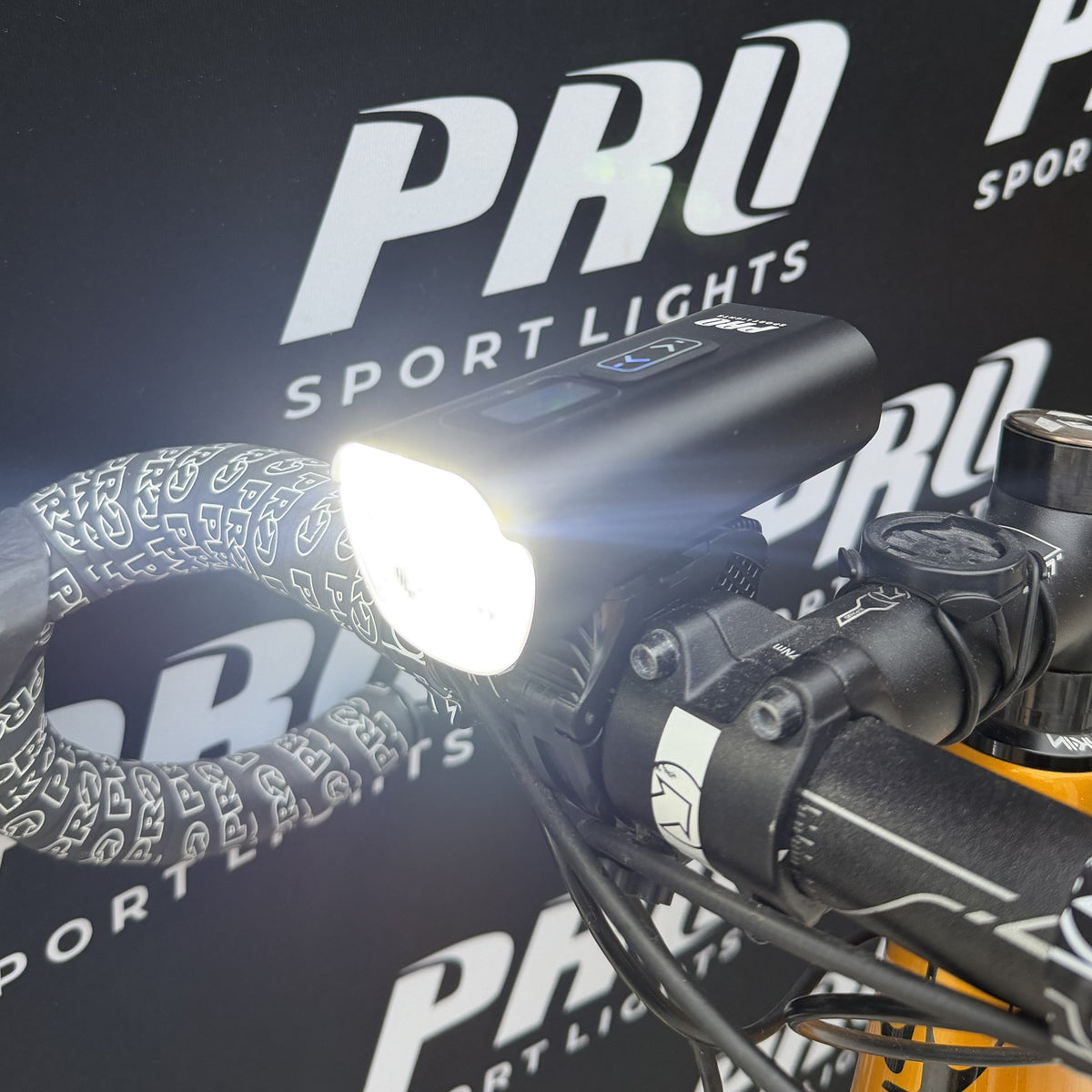 Set luci bici USB ricaricabili 2200 + 300 Lumen