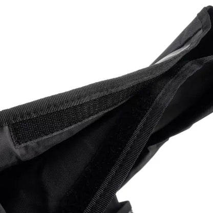 Pyörälaukku olkahihnalla ja heijastimilla – musta, 15–20 l