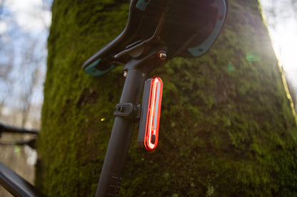 LED-takavalo – 100 lm, punainen, USB-ladattava