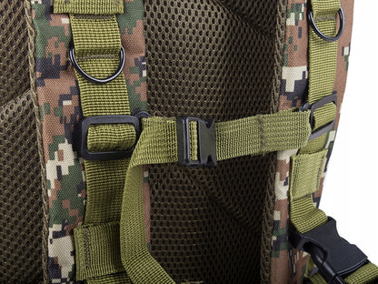 Taktinen retkireppu 30 l – Woodland Camo